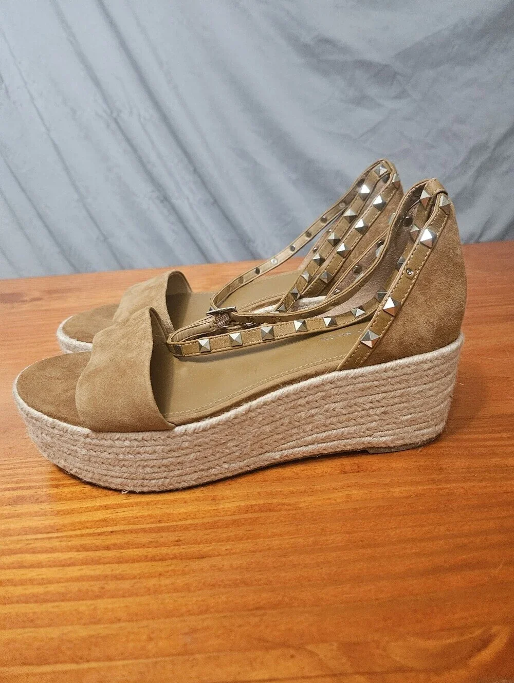 Marc Fisher Jazlyn Espadrille Wedge Sandal Brown Studded Ankle Leather Strap 9.5